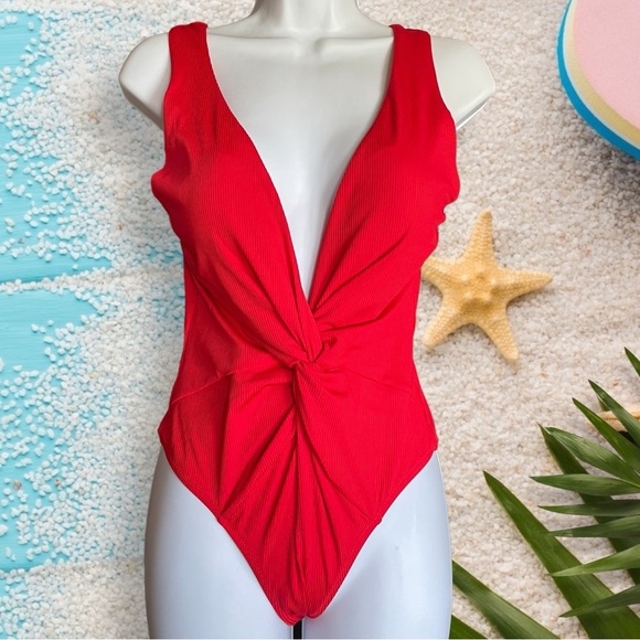 Victoria’s Secret Red One Piece Ribbed Swimsuit Size Medium Twist Plunge Padded - Picture 1 of 11